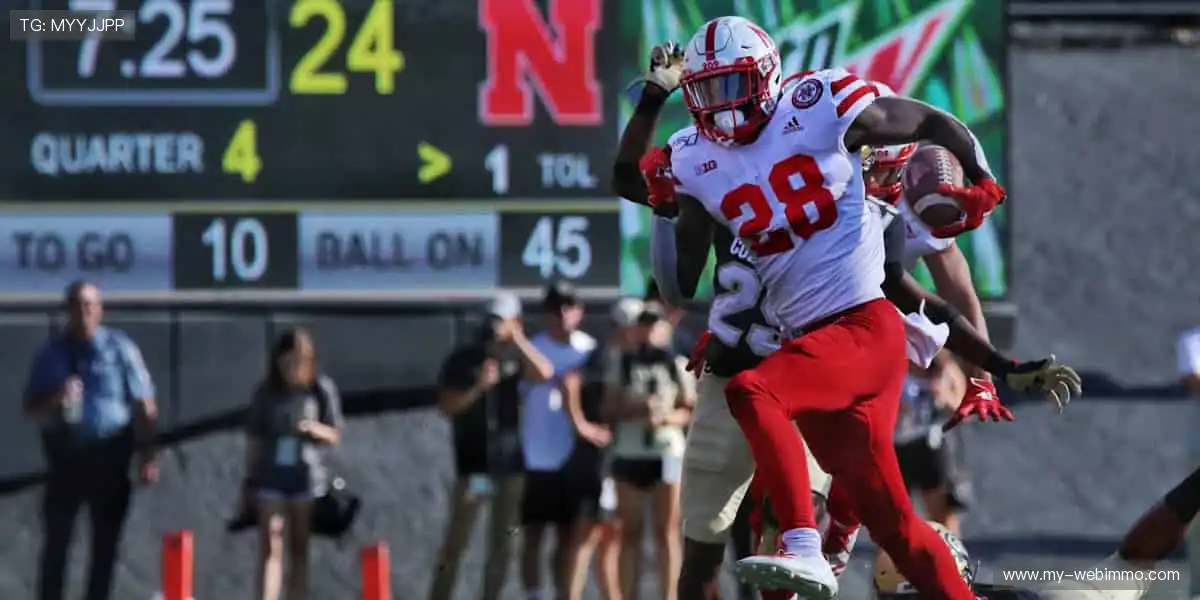 高清画质 + 专业解说，打造沉浸式观赛体验！🎧